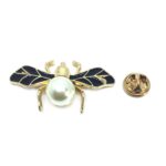 Pearl Bee Enamel Pin