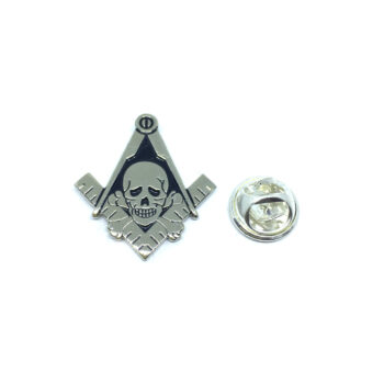 Widow's Son Skull Square And Compass Pin