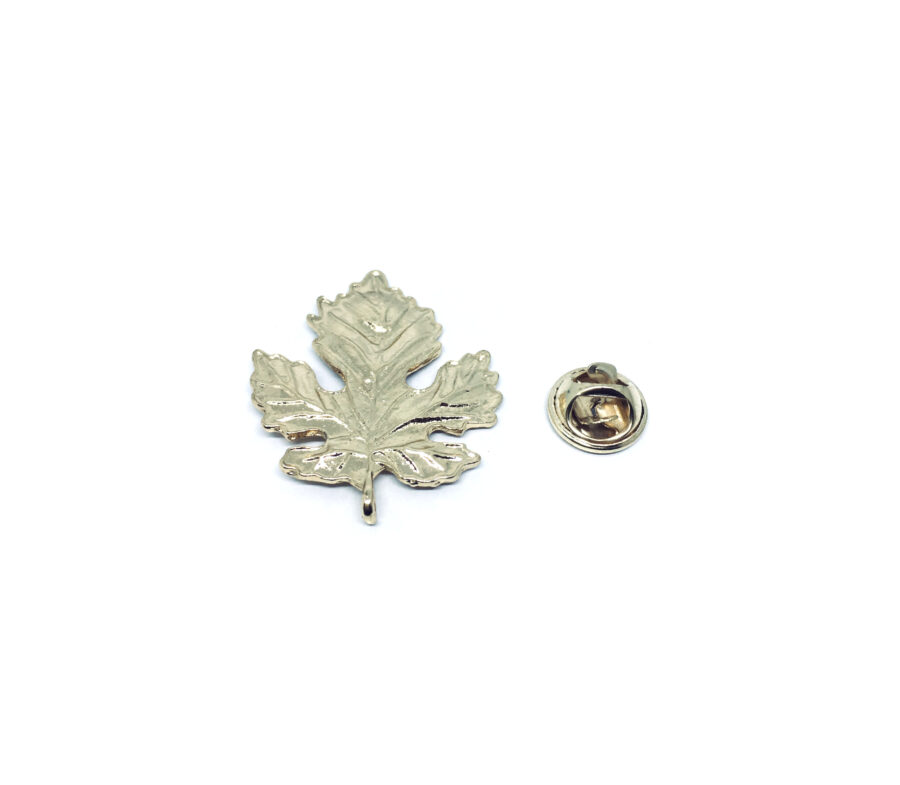 Gold Maple Leaf Pin
