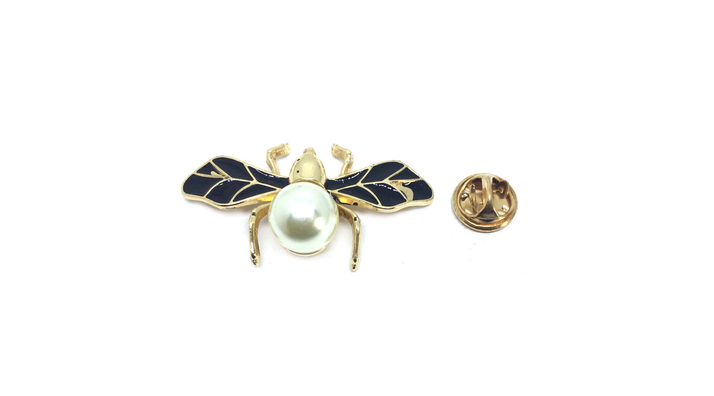 Pearl Bee Enamel Pin