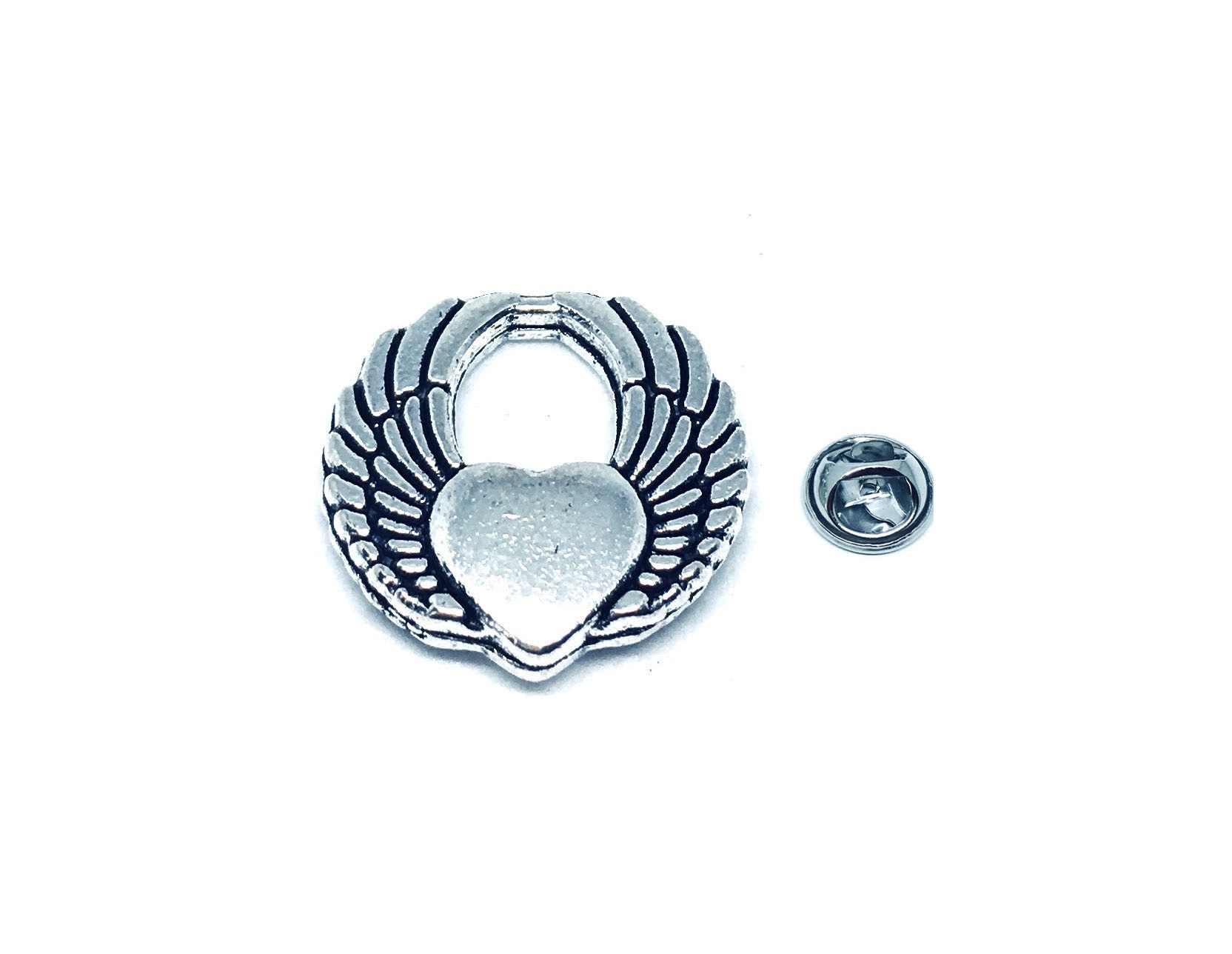 Heart-shaped Angel Wings Pin