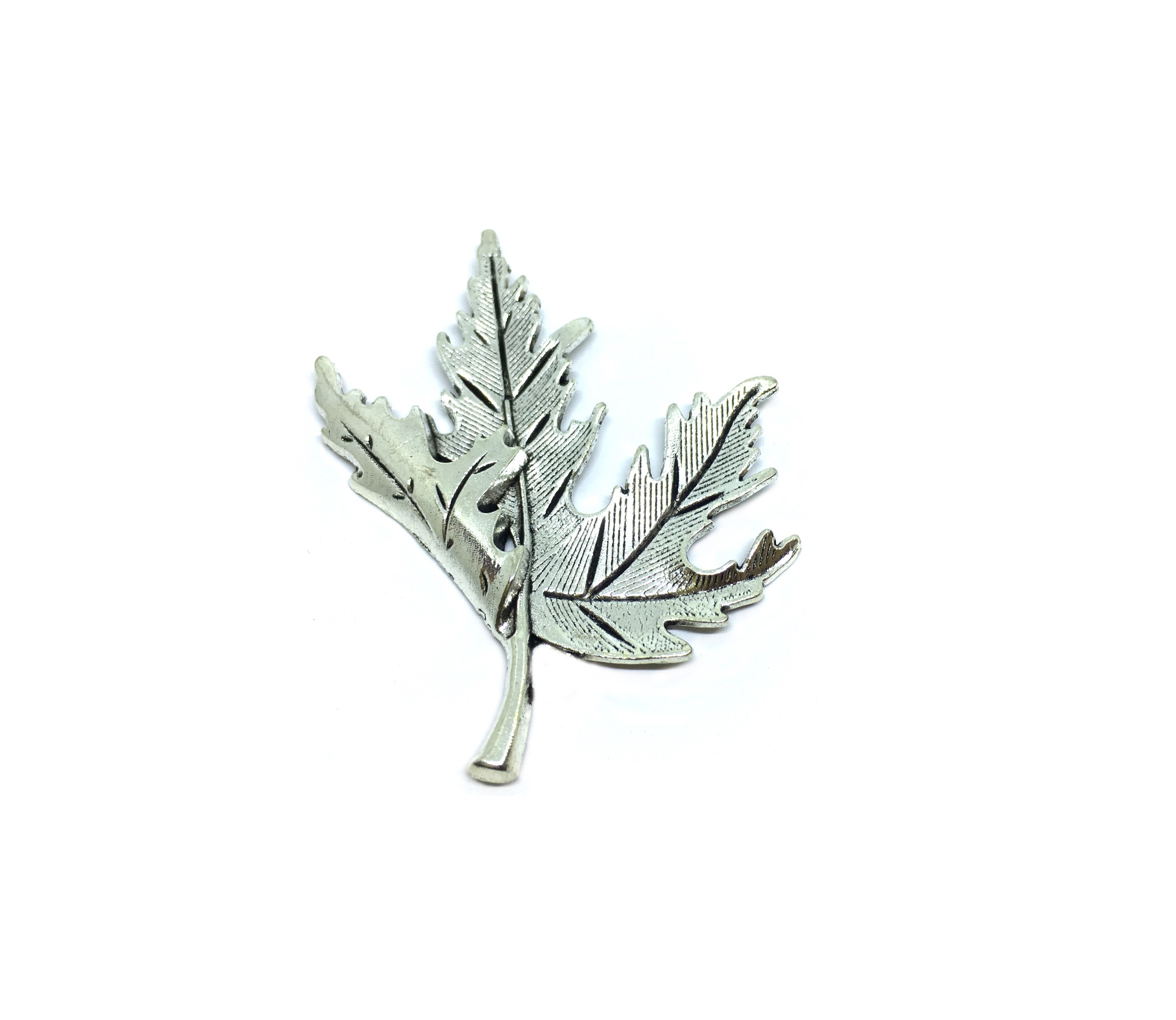 FPEW-018 Pewter Leaf Brooch