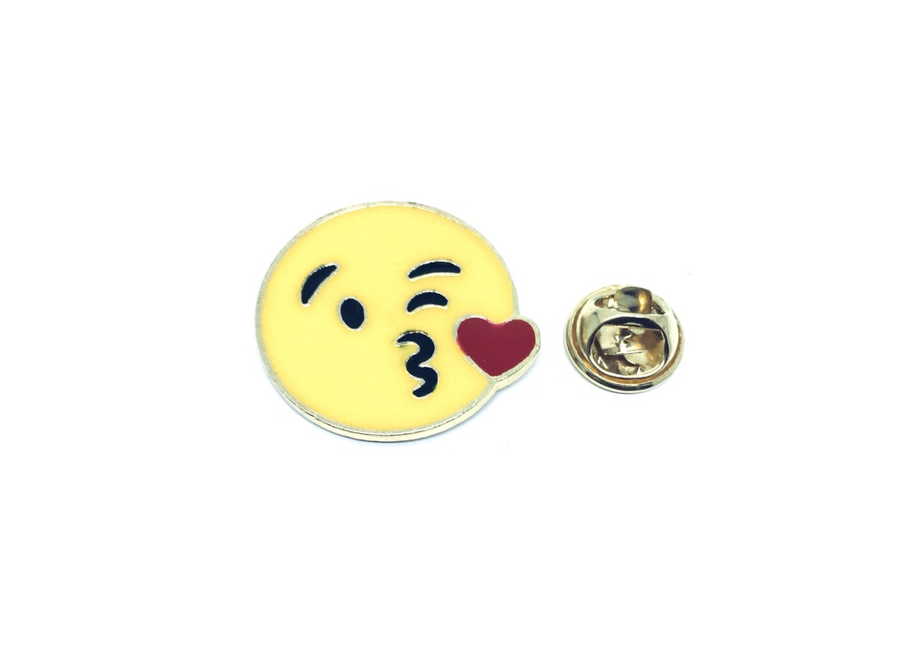 Kiss Face Emoji Pin