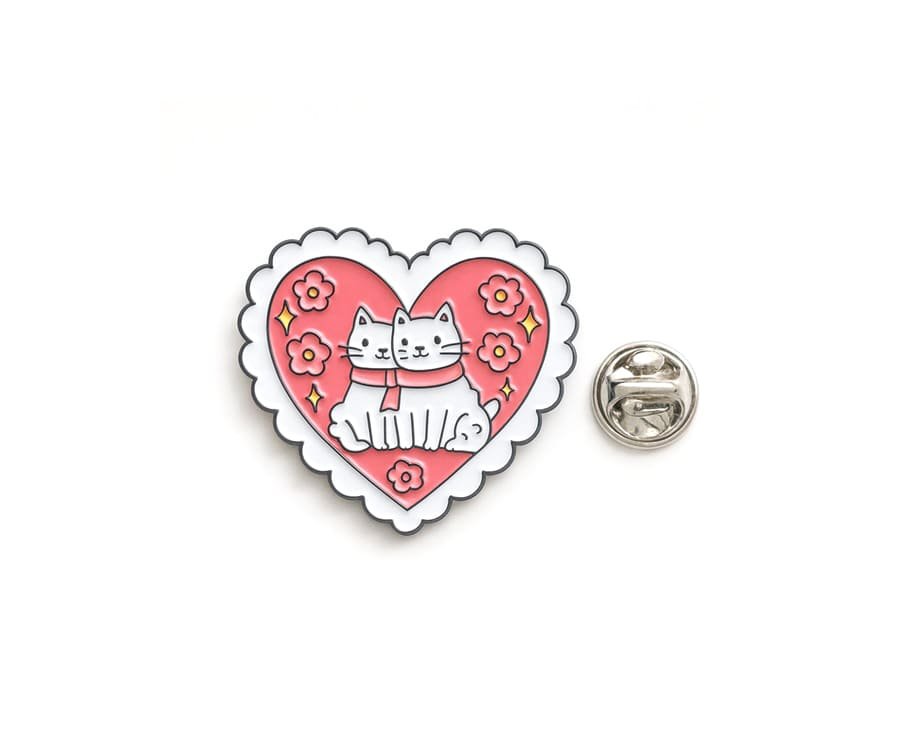 FCAT-144 Heart-shaped Cat Enamel Pin Heart-shaped Cat Enamel Pin